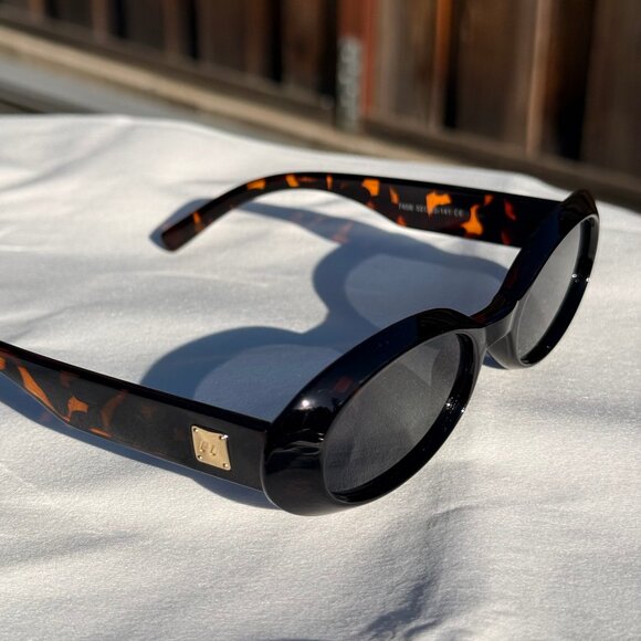 Le Specs Sunglasses | Work It! | Dark Tort - Picture 1 of 4